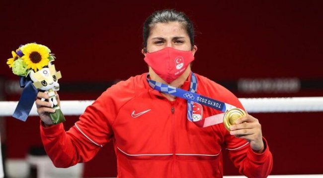 Tokyo 2020: Busenaz Sürmeneli boksta Olimpiyat şampiyonu ...