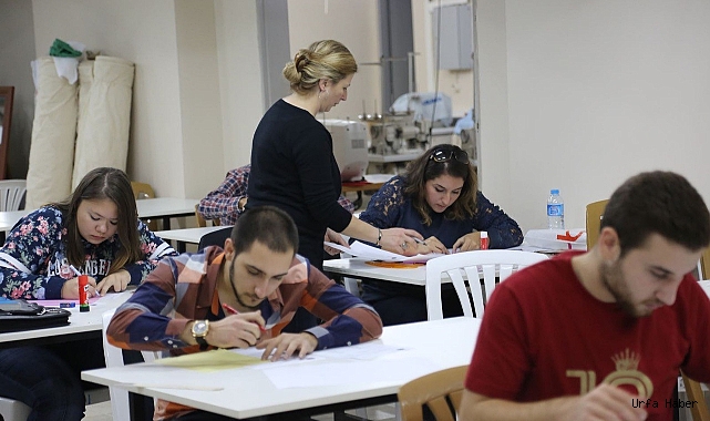 “ÇOCUK SAHİBİ KADINLARIN ÇALIŞMASINA İŞVERENLER ZORUNLULUK GÖZÜYLE BAKIYOR”