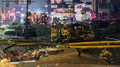 Uçak Şehre Bomba Gibi Düştü! O Anlar Kamerada