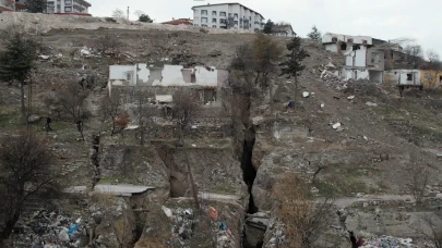 ANKARA'DAKI DEPREM HEYELAN RISKINI ARTIRDI