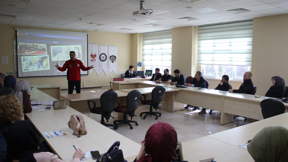 Ailelere Terör ve Siber Güvenlik Uyarıları