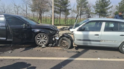 Sürücü Direksiyonda Kalp Krizi Geçirdi, Kaza Kaçınılmaz Oldu