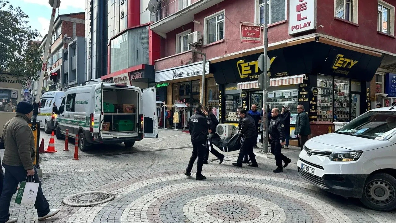 1 Yıldır Aynı Otel Odasında Kalan Yaşlı Adam Ölü Bulundu