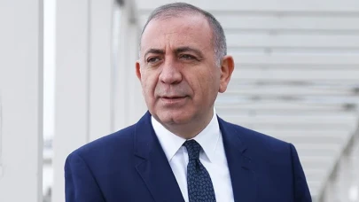 Tekin'den Yeni Parti: "Sessiz Çoğunluğun Sesi Olacağız"