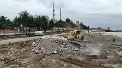 Asri Aile Mezarlığı İçin Yeni Yol Yapımı Başladı