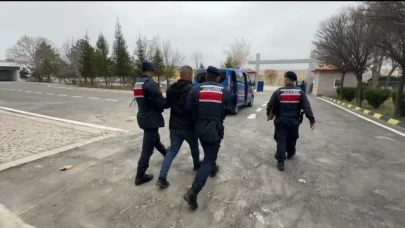 Cezaevinden Izinli Çıktı, Hırsızlık Yaparken Yakalandı