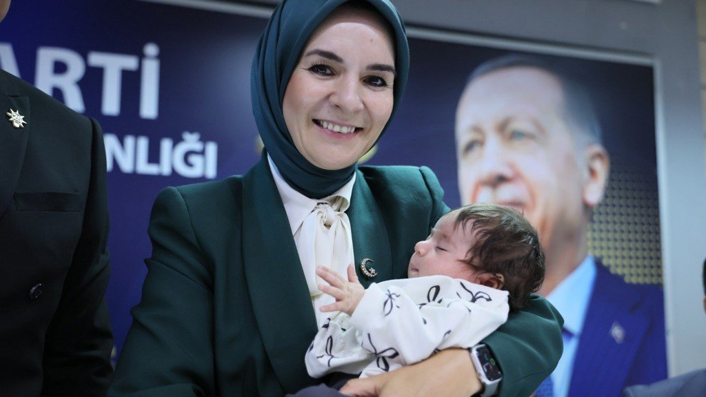 Bakan Göktaş açıkladı: Ekim ayı doğum yardımı ödemeleri yatırıldı!