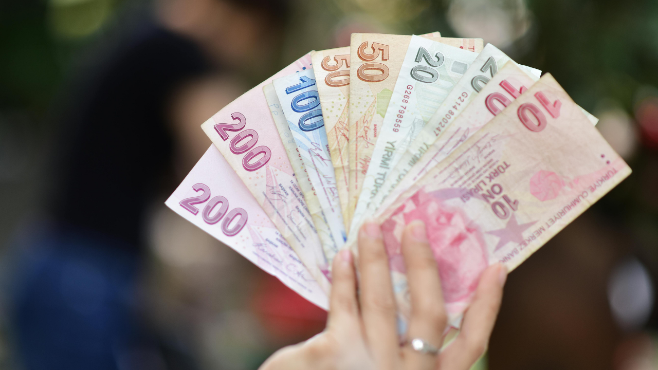 Sürücüler dikkat! Benzin ve motorine dev zam